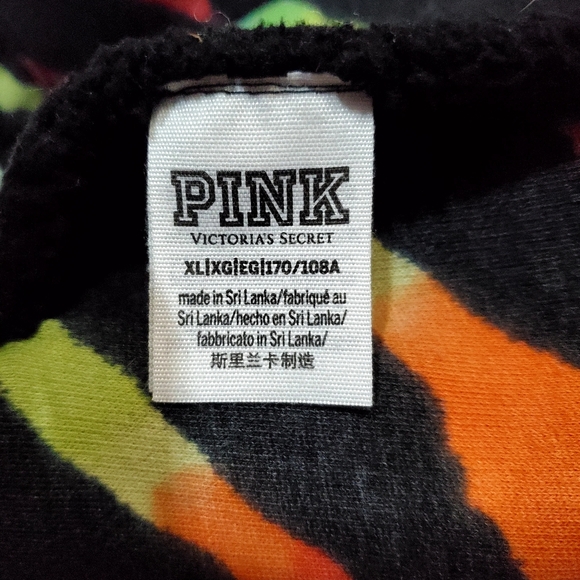 Victoria's Secret PINK Zebra Black Ombre Rainbow Tie Dye Sherpa Set - Picture 7 of 15